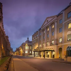 Hilton Centre Отель